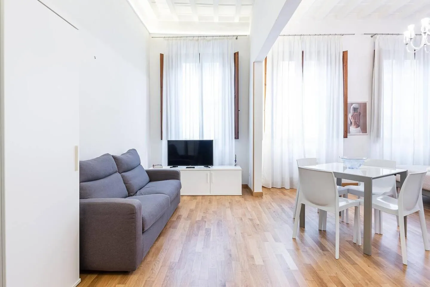 Bela Apartments Florencie
